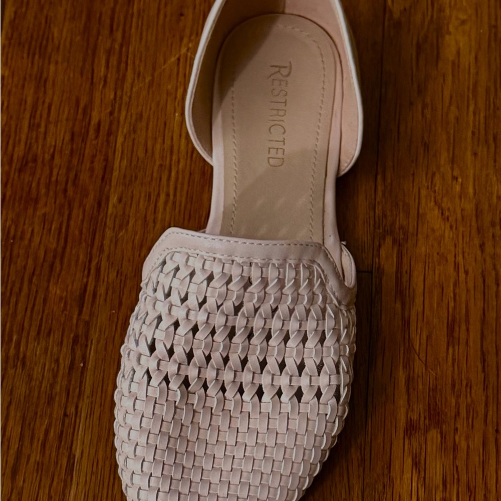 Restricted Women's pale blush color.  Woven Flats